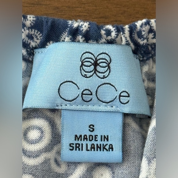 CeCe Blue and White Top Size Small - Picture 6 of 8